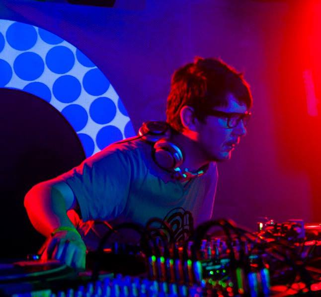 Ben Unzip - DJ officiel du Discofoot